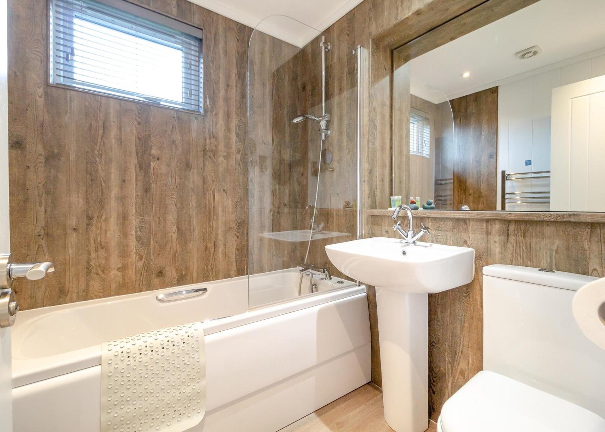 Norfolk Woods Resort And Spa Narborough  Kamer foto