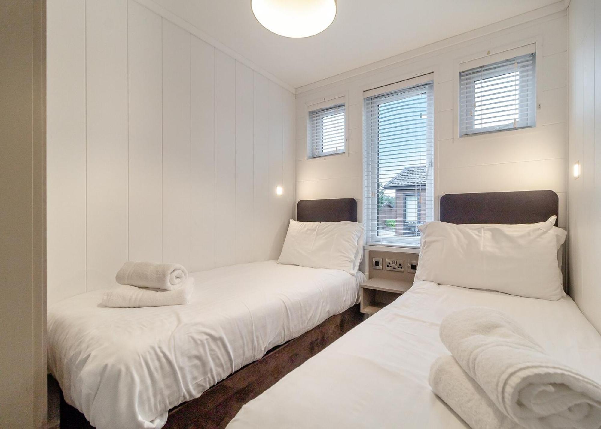 Norfolk Woods Resort And Spa Narborough  Kamer foto