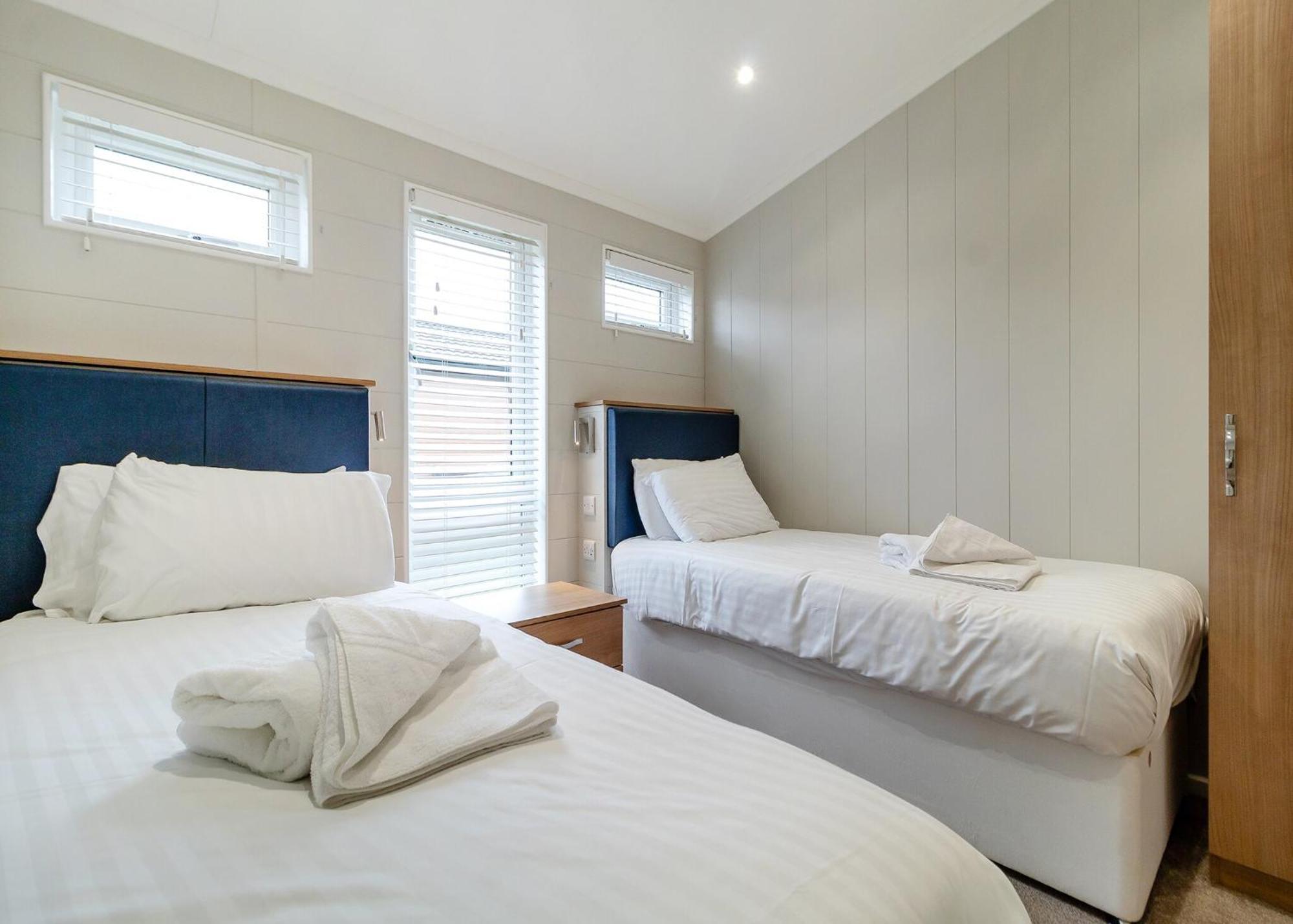 Norfolk Woods Resort And Spa Narborough  Buitenkant foto